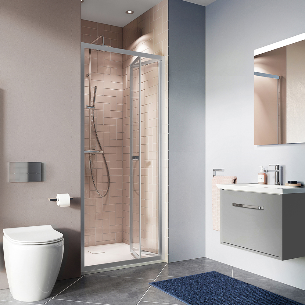 Clear 6 Bifold Door 760 Chrome