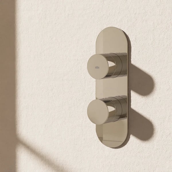 Dial Central Single Outlet Thermostatic Shower Valve Chrome